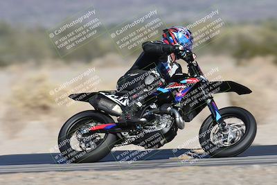 media/Dec-04-2025-Racers Edge (Thu) [[5ebc9f124d]]/3-B Group/2-Session 1 (Turn 4 Entry)/